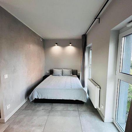 Property Apart - Legnicka Business Center ヴロツワフ エクステリア 写真