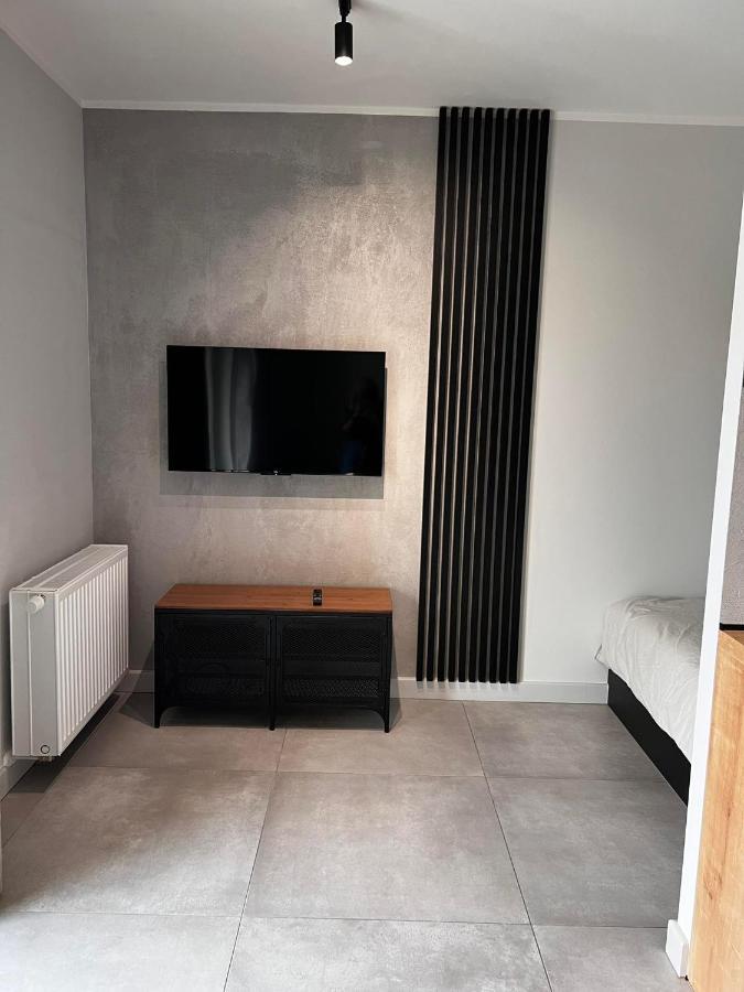 Property Apart - Legnicka Business Center ヴロツワフ エクステリア 写真