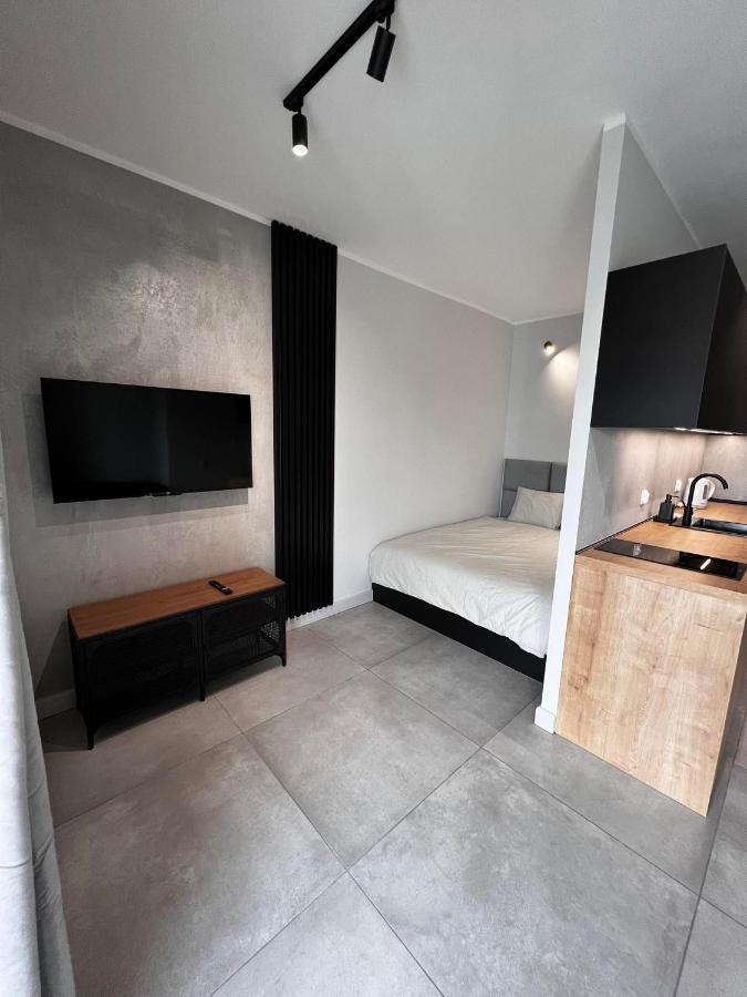 Property Apart - Legnicka Business Center ヴロツワフ エクステリア 写真