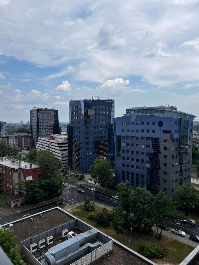 Property Apart - Legnicka Business Center ヴロツワフ エクステリア 写真